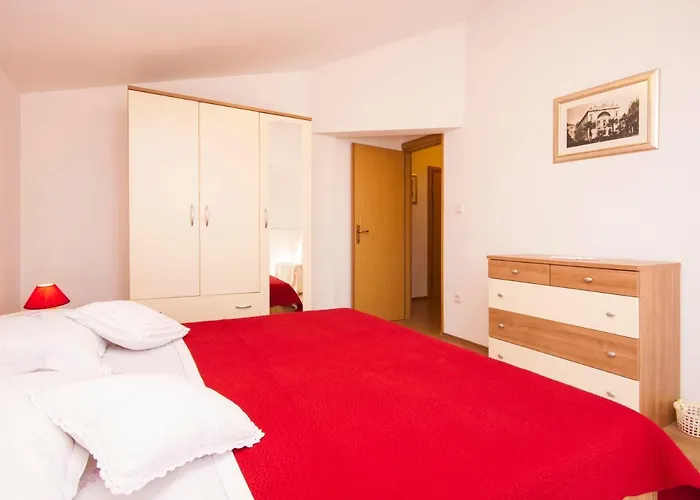 Suncica 1613 Gasthuis 3*