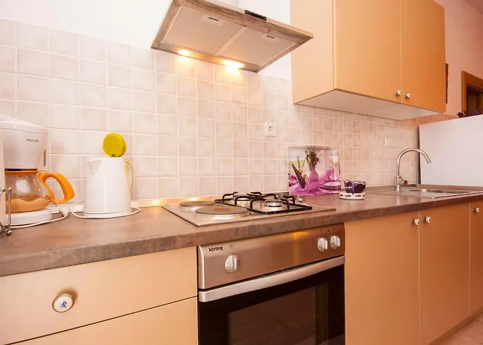 Pensión Suncica 1613 3*